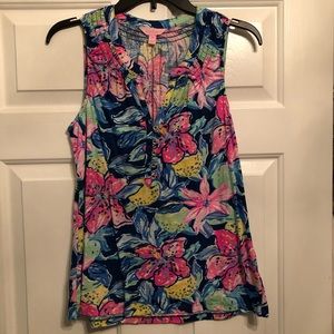 Lilly Pulitzer Essie top in Capri Soleil